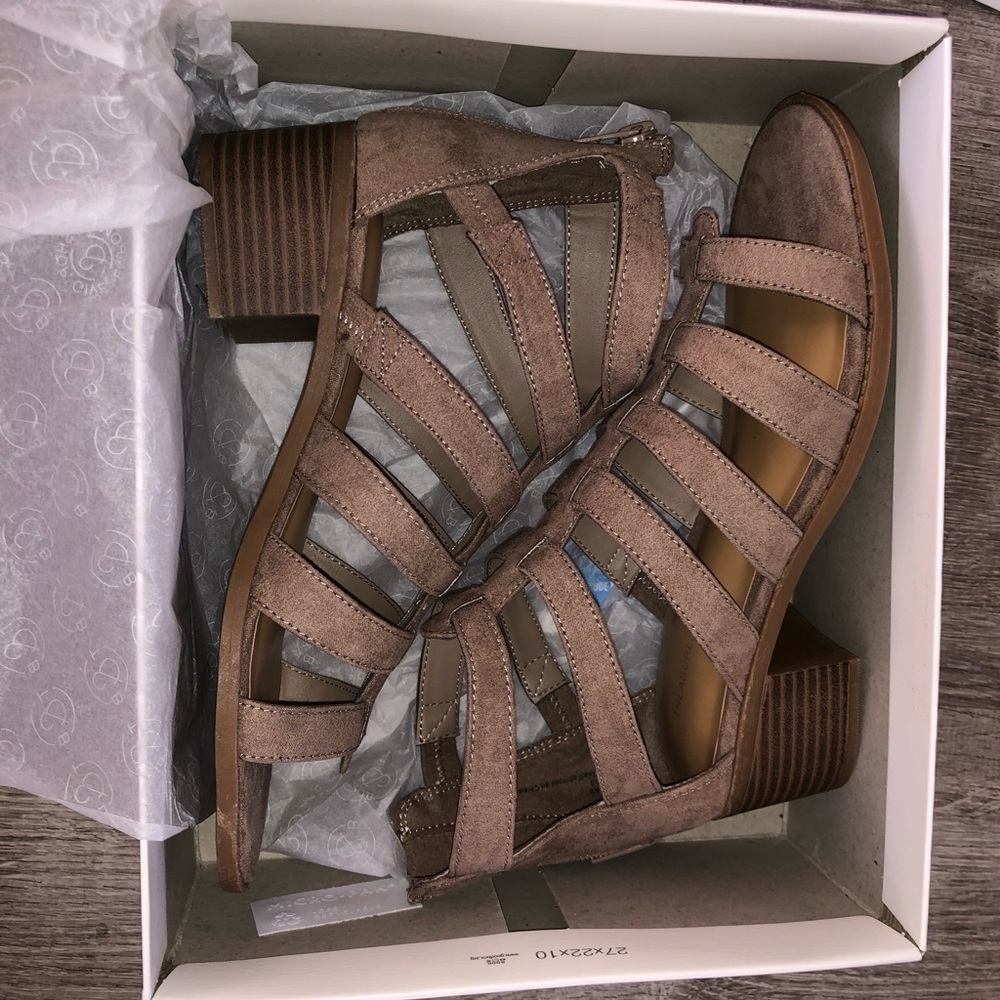 Treasure & Bond Taupe Sandals